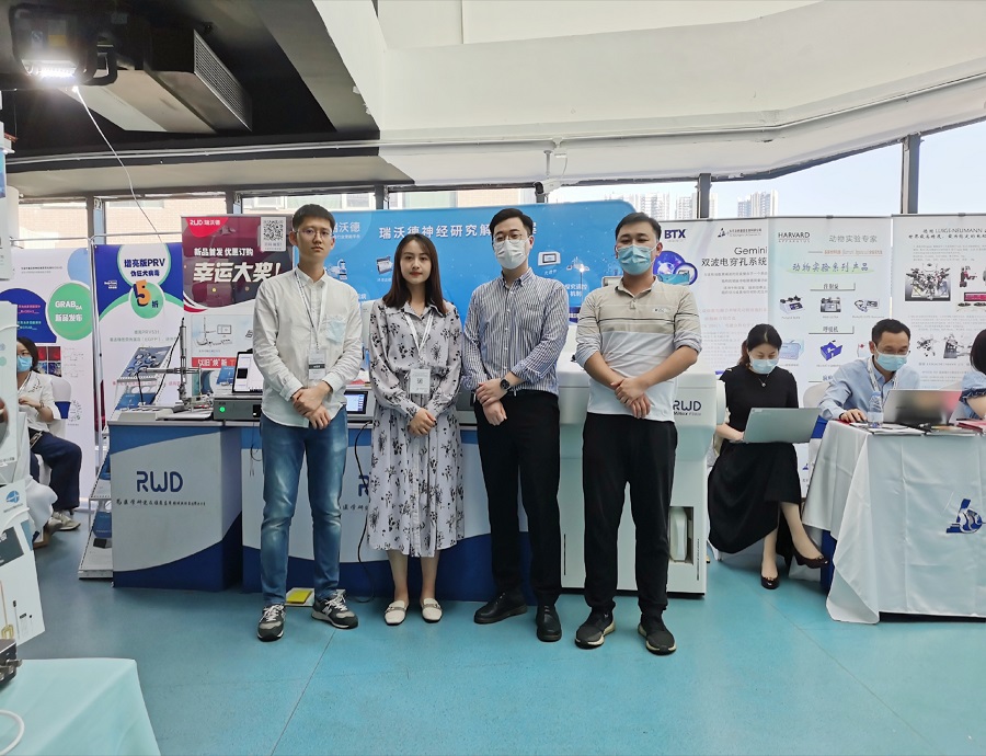 8-k8凯发在展位.jpg